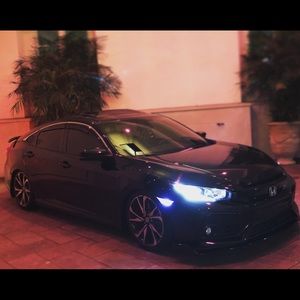 Meet your Posher, Devin